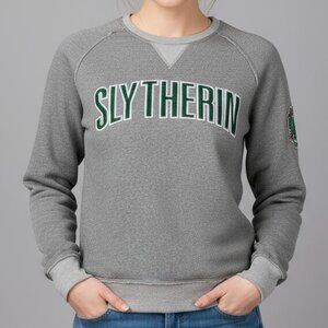 The Wizarding World of Harry Potter Slytherin Sweatshirt - Size Medium